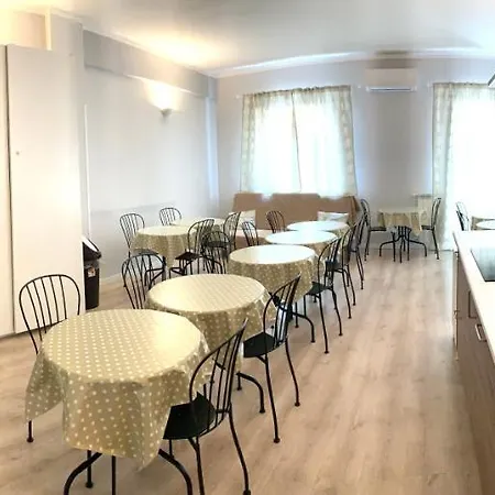 Interno 4 * Rome